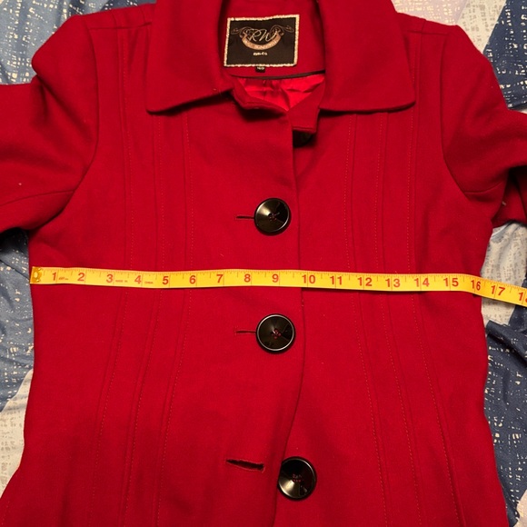 RW&Co Red Jacket - Picture 4 of 4